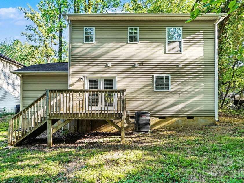 3409 Durham Lane, Charlotte, NC 28269.  MLS# CAR4368817, YatesRealty ID 12511. 