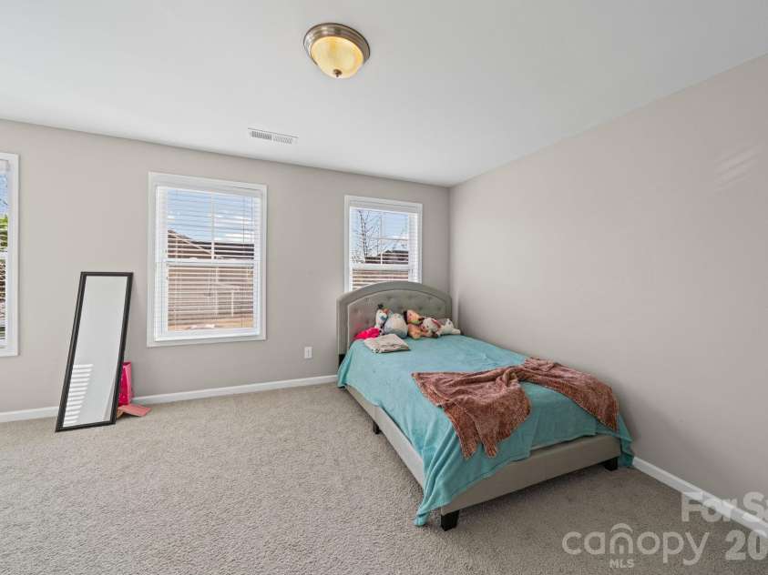 1425 Bramblewood Drive, Fort Mill, SC 29708.  MLS# CAR4369791, YatesRealty ID 12512. 