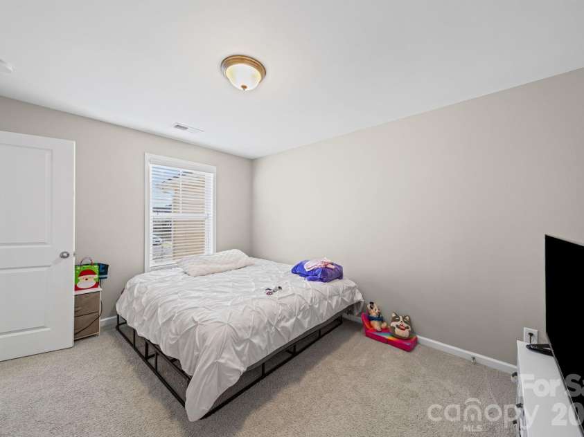 1425 Bramblewood Drive, Fort Mill, SC 29708.  MLS# CAR4369791, YatesRealty ID 12512. 