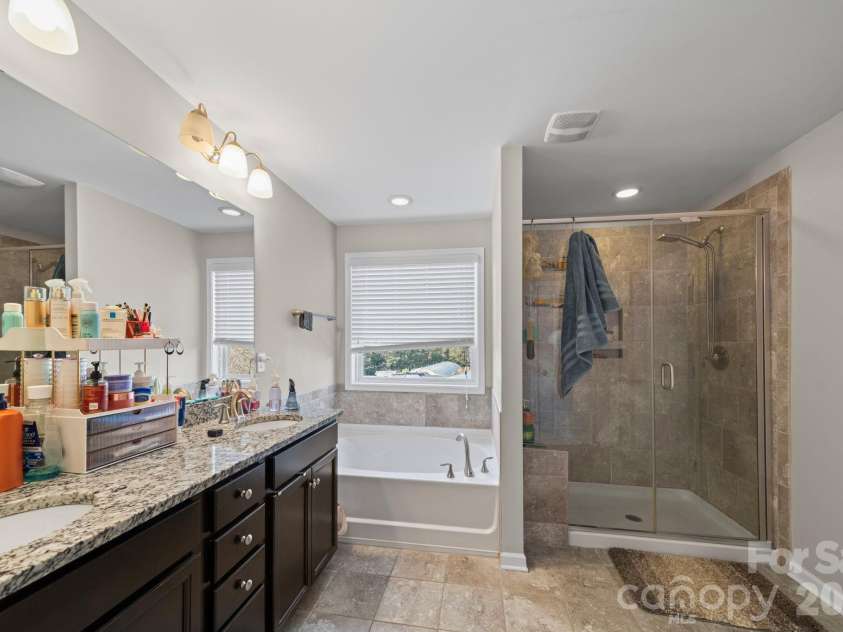 1425 Bramblewood Drive, Fort Mill, SC 29708.  MLS# CAR4369791, YatesRealty ID 12512. 