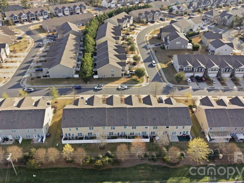 1425 Bramblewood Drive, Fort Mill, SC 29708.  MLS# CAR4369791, YatesRealty ID 12512. 