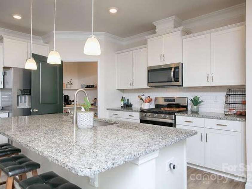 4245 Millstream Road, Denver, NC 28037.  MLS# CAR4257186, YatesRealty ID 12512. Kitchen