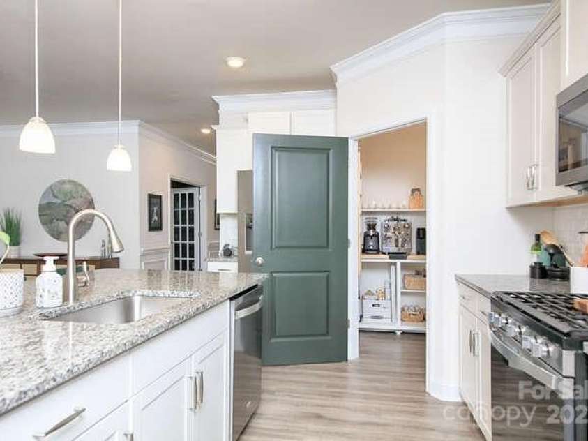 4245 Millstream Road, Denver, NC 28037.  MLS# CAR4257186, YatesRealty ID 12512. Kitchen