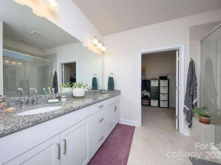 4245 Millstream Road, Denver, NC 28037.  MLS# CAR4257186, YatesRealty ID 12512. Primary Full Bath