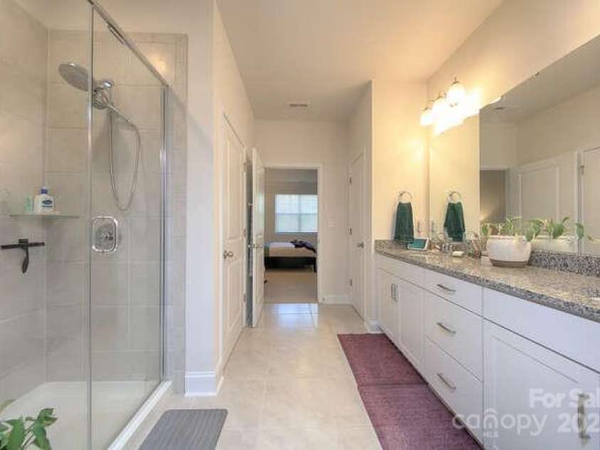 4245 Millstream Road, Denver, NC 28037.  MLS# CAR4257186, YatesRealty ID 12512. Primary Full Bath