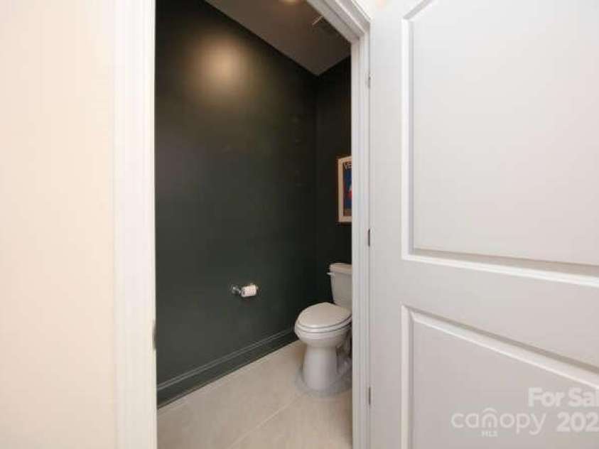 4245 Millstream Road, Denver, NC 28037.  MLS# CAR4257186, YatesRealty ID 12512. Primary Full Bath