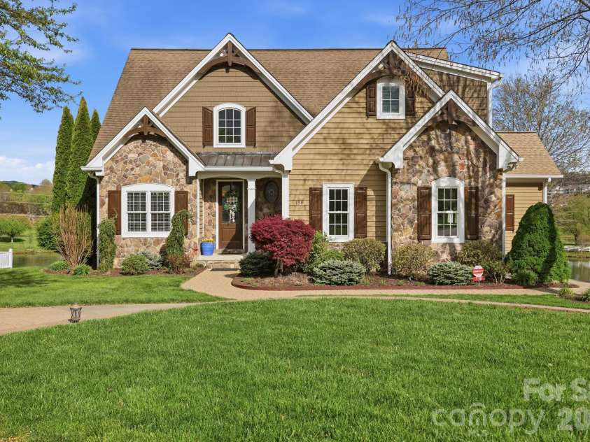 138 Turnberry Court, Jefferson, NC 28640.  MLS# CAR4371026, YatesRealty ID 12513. 