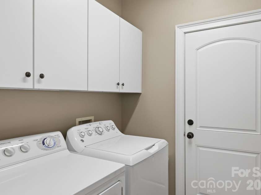 138 Turnberry Court, Jefferson, NC 28640.  MLS# CAR4371026, YatesRealty ID 12513. 