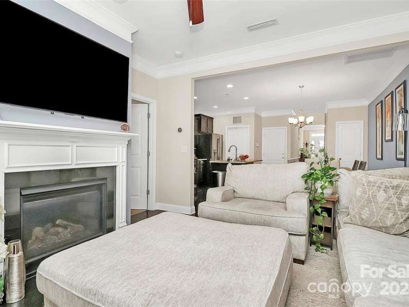 4146 La Crema Drive, Charlotte, NC 28214.  MLS# CAR4205836, YatesRealty ID 12513. 