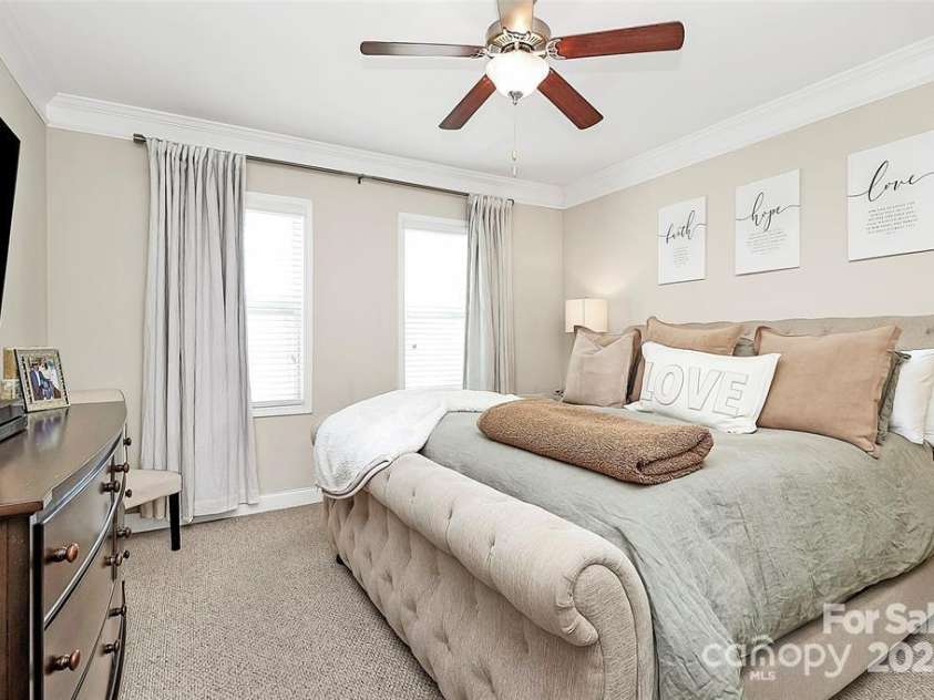 4146 La Crema Drive, Charlotte, NC 28214.  MLS# CAR4205836, YatesRealty ID 12513. 