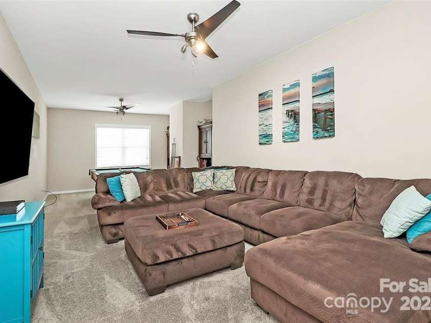 4146 La Crema Drive, Charlotte, NC 28214.  MLS# CAR4205836, YatesRealty ID 12513. 