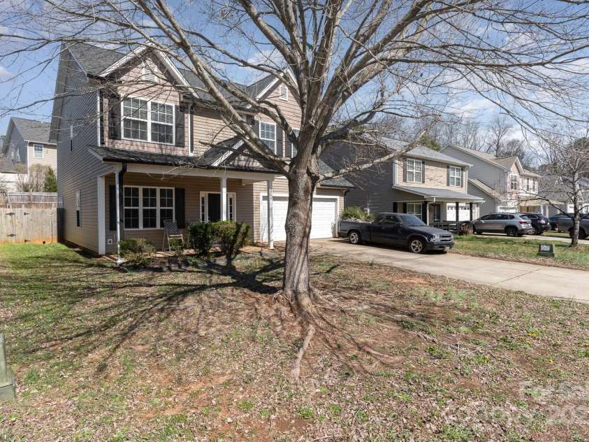 757 Jones Branch Road, Fort Mill, SC 29715.  MLS# CAR4224113, YatesRealty ID 12516. 