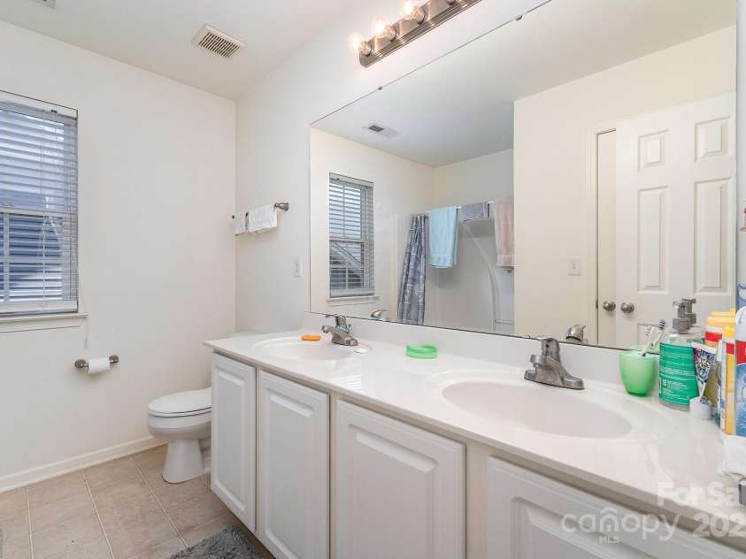 757 Jones Branch Road, Fort Mill, SC 29715.  MLS# CAR4224113, YatesRealty ID 12516. 