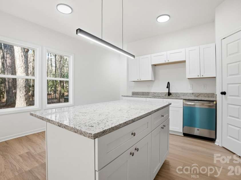 711 Adams Street, Monroe, NC 28110.  MLS# CAR4371348, YatesRealty ID 12518. 