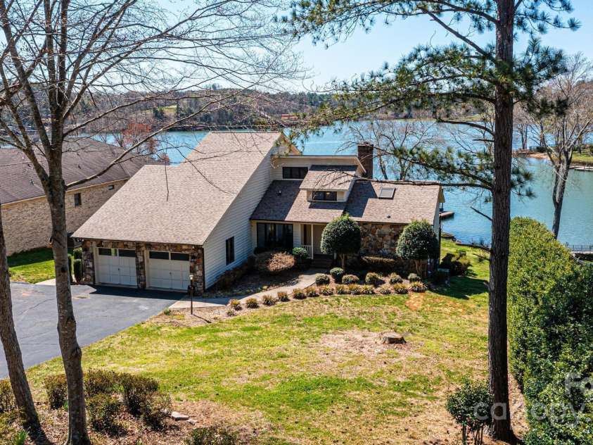 343 River Haven Drive, Taylorsville, NC 28681.  MLS# CAR4239954, YatesRealty ID 12519. 