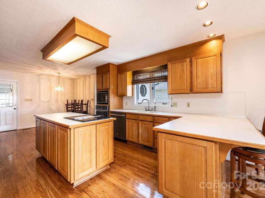 343 River Haven Drive, Taylorsville, NC 28681.  MLS# CAR4239954, YatesRealty ID 12519. 