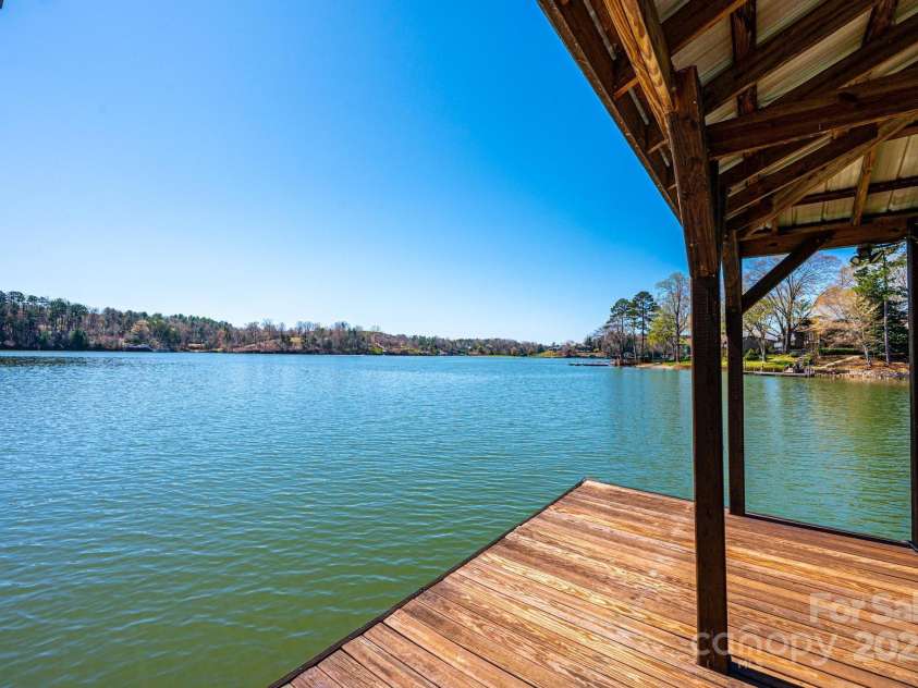 343 River Haven Drive, Taylorsville, NC 28681.  MLS# CAR4239954, YatesRealty ID 12519. 