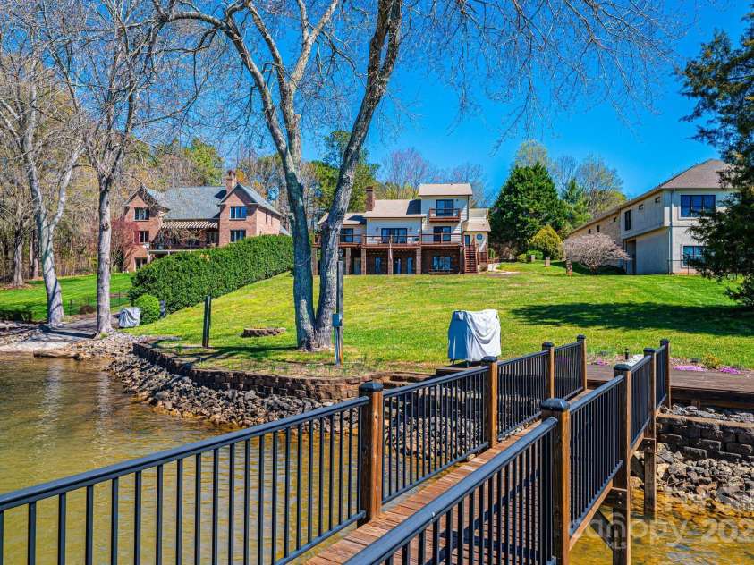 343 River Haven Drive, Taylorsville, NC 28681.  MLS# CAR4239954, YatesRealty ID 12519. 