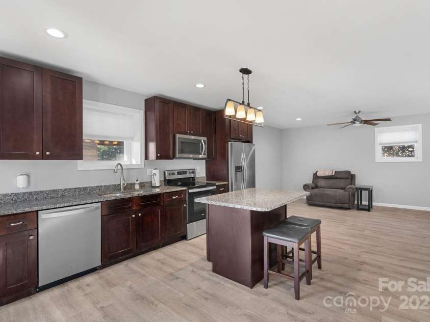 6 Temujin Drive, Leicester, NC 28748.  MLS# CAR4285175, YatesRealty ID 1252. 2nd Kitchen on the lower level