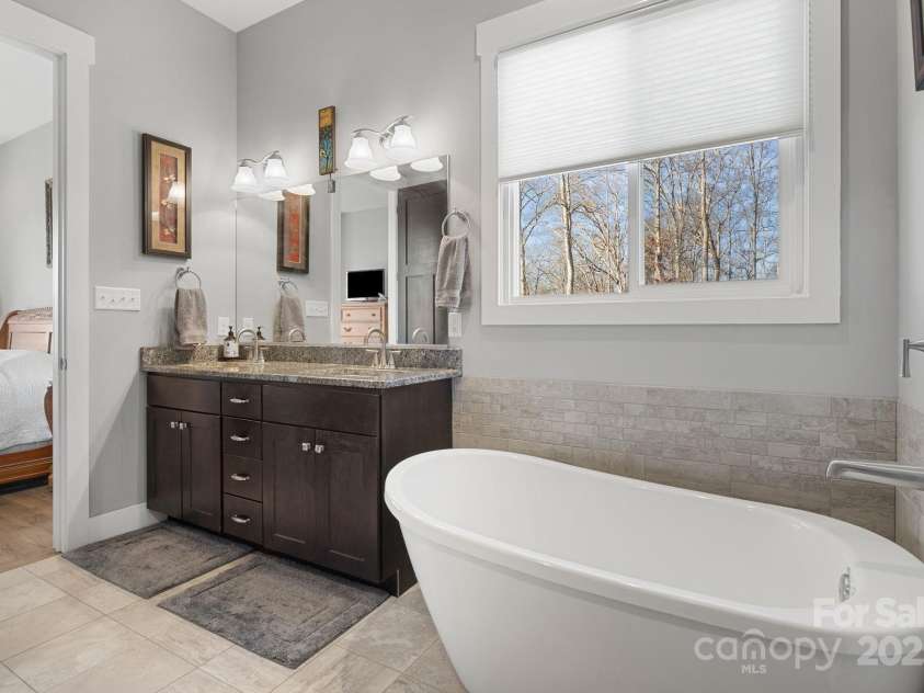 6 Temujin Drive, Leicester, NC 28748.  MLS# CAR4285175, YatesRealty ID 1252. 