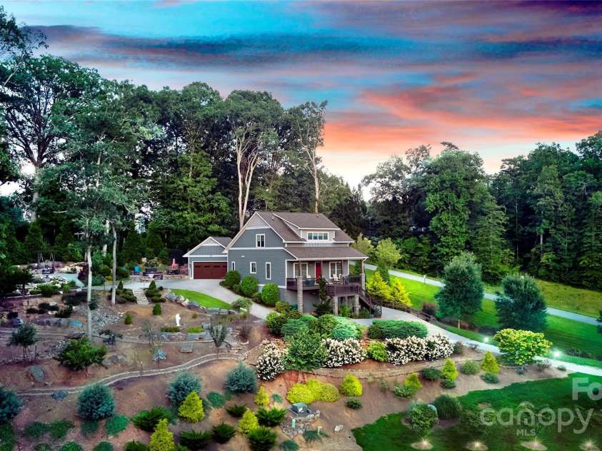 6 Temujin Drive, Leicester, NC 28748.  MLS# CAR4285175, YatesRealty ID 1252. Welcome Home