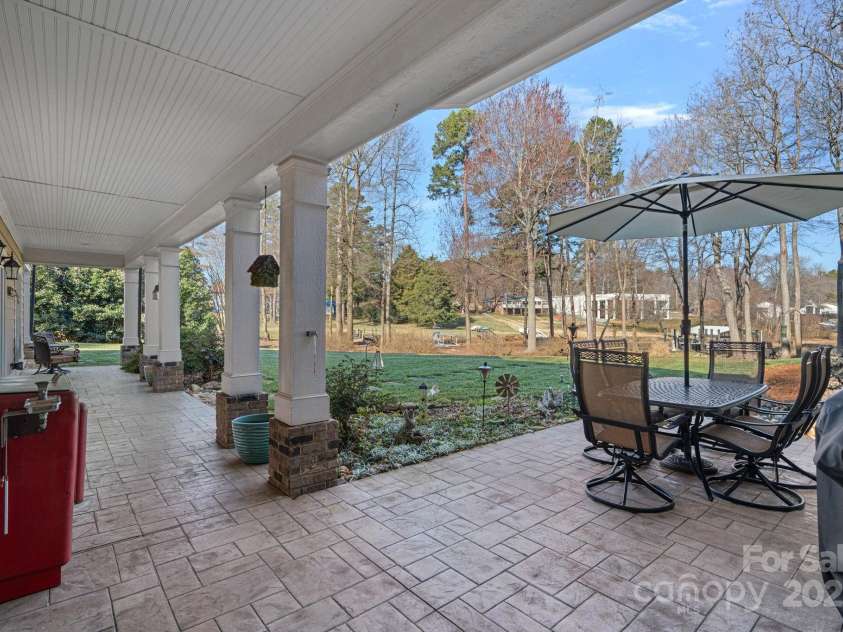15015 NC Hwy 73 Highway, Huntersville, NC 28078.  MLS# CAR4226627, YatesRealty ID 12520. Enjoy meals or sunning on the outdoor patio - grill has hard-lined gas access.
