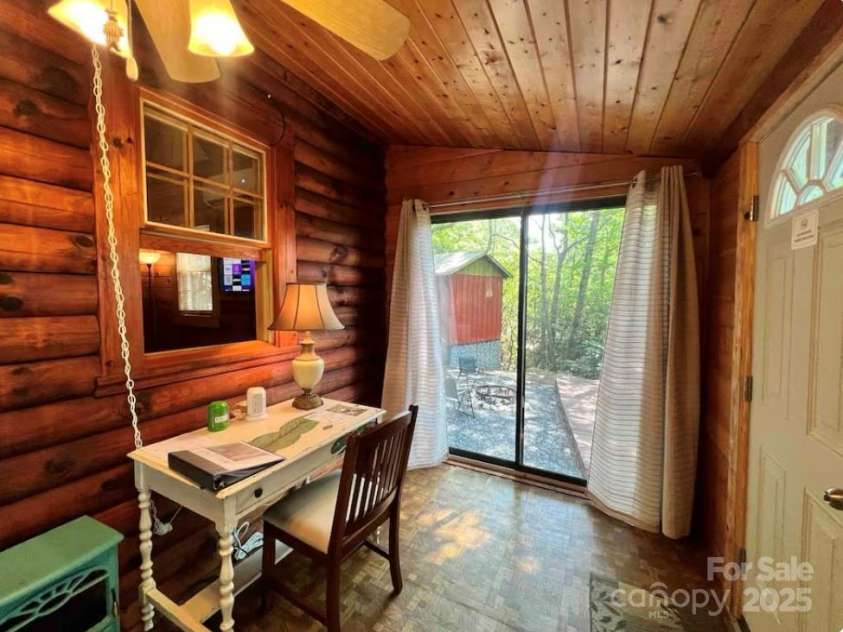 84 Bear Wallow Drive, Spruce Pine, NC 28777.  MLS# CAR4250676, YatesRealty ID 12521. 