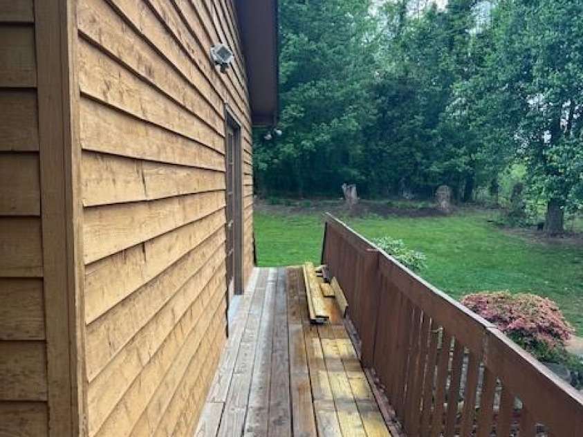 35 Upper Moffitt Road, Asheville, NC 28805.  MLS# CAR4251126, YatesRealty ID 12522. 