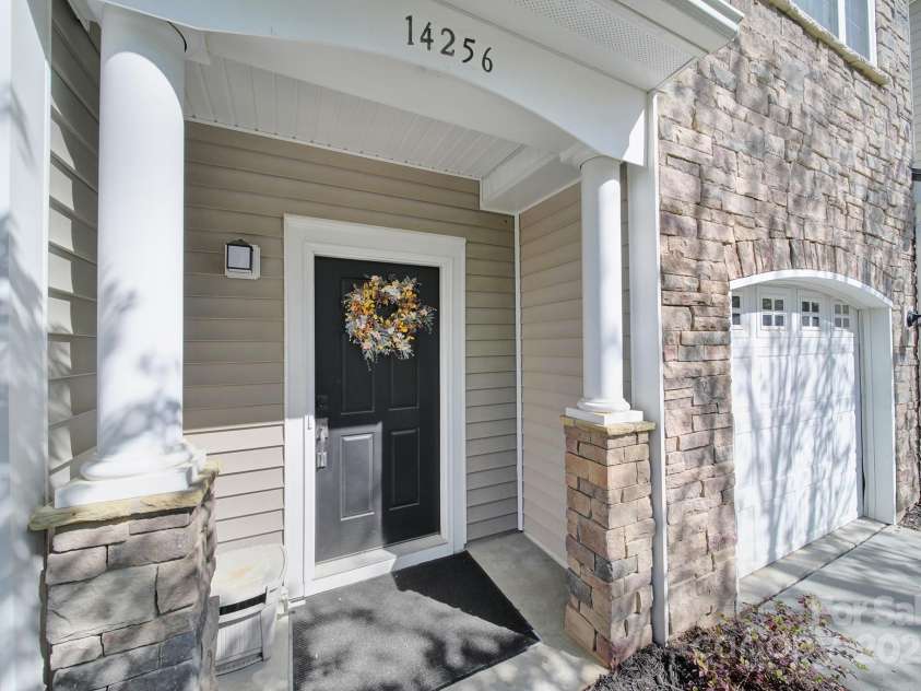 14256 Drake Watch Lane, Charlotte, NC 28262.  MLS# CAR4241598, YatesRealty ID 12524. 