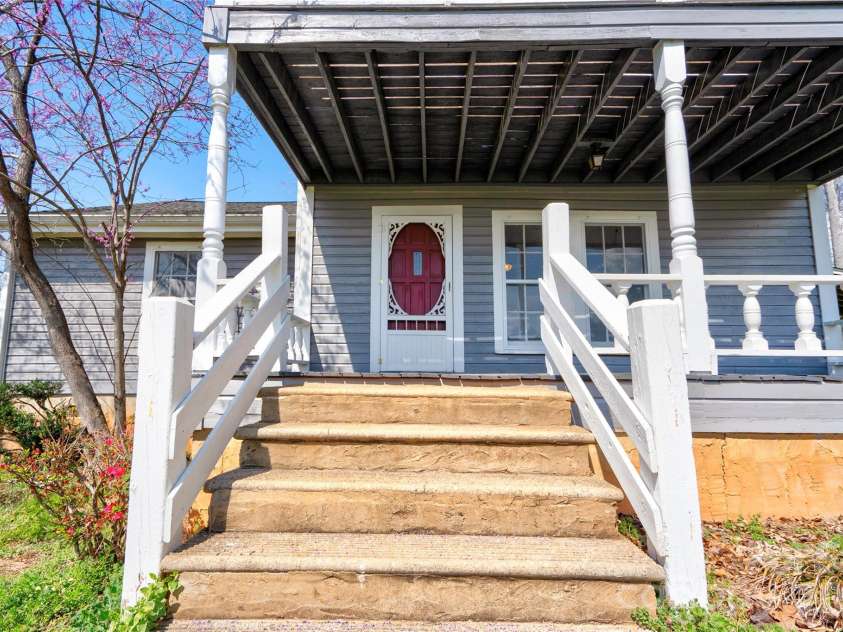 401 Belwood Lawndale Road, Lawndale, NC 28090.  MLS# CAR4357777, YatesRealty ID 12524. 