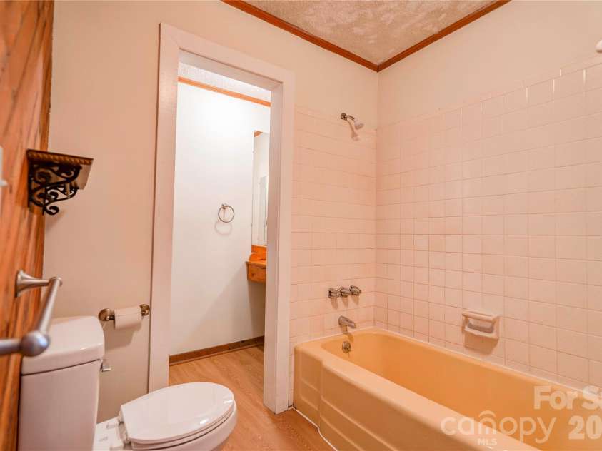401 Belwood Lawndale Road, Lawndale, NC 28090.  MLS# CAR4357777, YatesRealty ID 12524. 