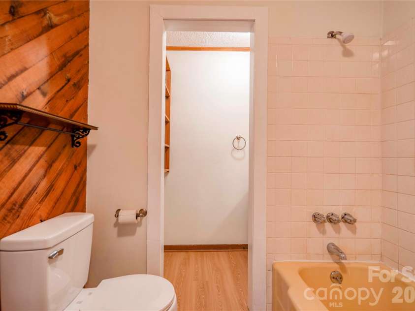 401 Belwood Lawndale Road, Lawndale, NC 28090.  MLS# CAR4357777, YatesRealty ID 12524. 