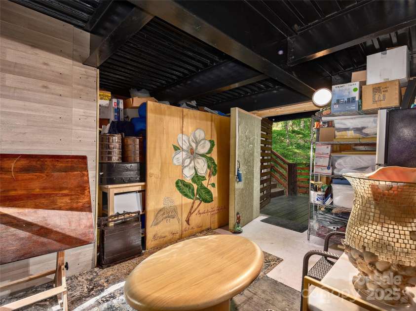 11 Kenilworth Road, Asheville, NC 28803.  MLS# CAR4257131, YatesRealty ID 12525. 