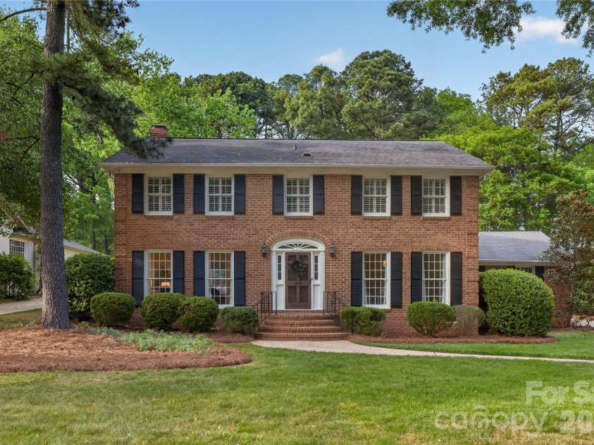 3225 Wamath Drive, Charlotte, NC 28210.  MLS# CAR4369793, YatesRealty ID 12525. 