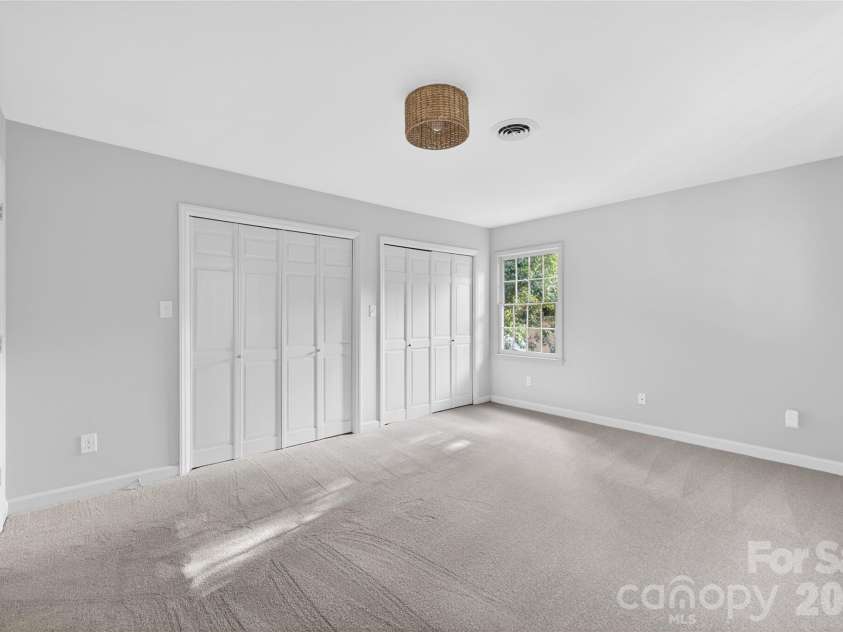 3225 Wamath Drive, Charlotte, NC 28210.  MLS# CAR4369793, YatesRealty ID 12525. 