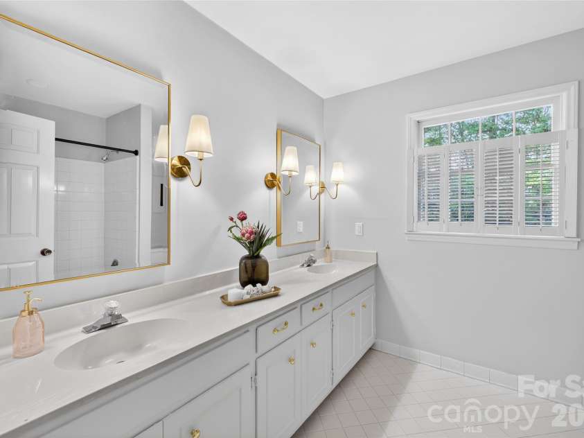 3225 Wamath Drive, Charlotte, NC 28210.  MLS# CAR4369793, YatesRealty ID 12525. 