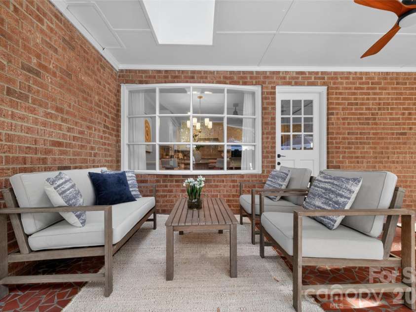 3225 Wamath Drive, Charlotte, NC 28210.  MLS# CAR4369793, YatesRealty ID 12525. 