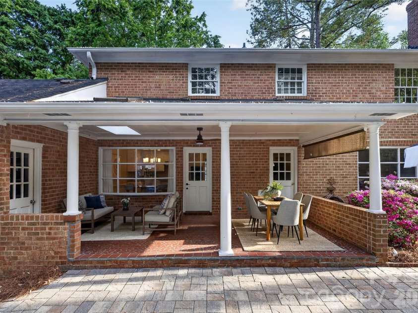 3225 Wamath Drive, Charlotte, NC 28210.  MLS# CAR4369793, YatesRealty ID 12525. 