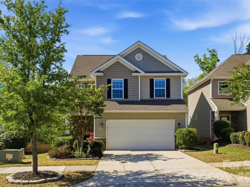 1274 Hideaway Gulch Drive, Fort Mill, SC 29715.  MLS# CAR4368107, YatesRealty ID 12526. 