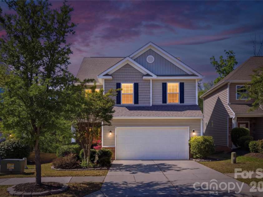 1274 Hideaway Gulch Drive, Fort Mill, SC 29715.  MLS# CAR4368107, YatesRealty ID 12526. 