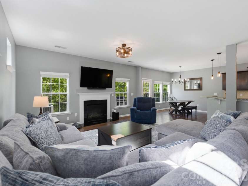 1274 Hideaway Gulch Drive, Fort Mill, SC 29715.  MLS# CAR4368107, YatesRealty ID 12526. 