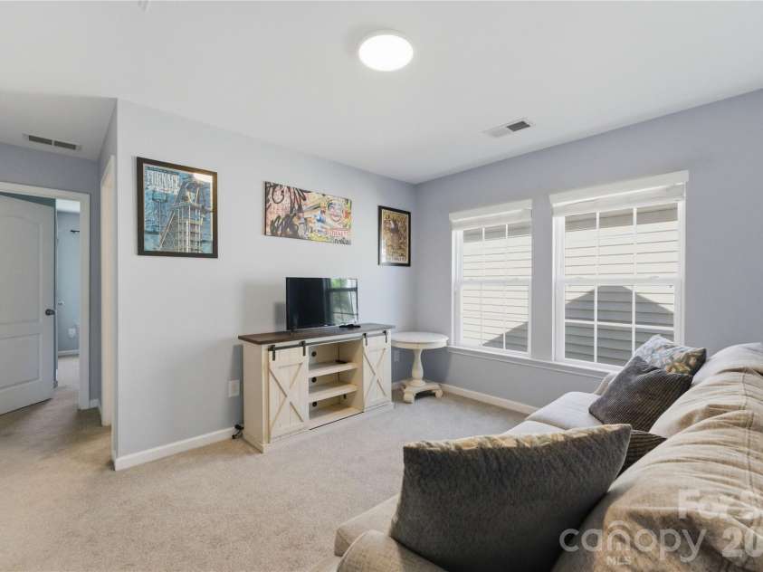 1274 Hideaway Gulch Drive, Fort Mill, SC 29715.  MLS# CAR4368107, YatesRealty ID 12526. 