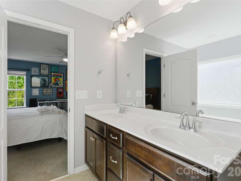 1274 Hideaway Gulch Drive, Fort Mill, SC 29715.  MLS# CAR4368107, YatesRealty ID 12526. 