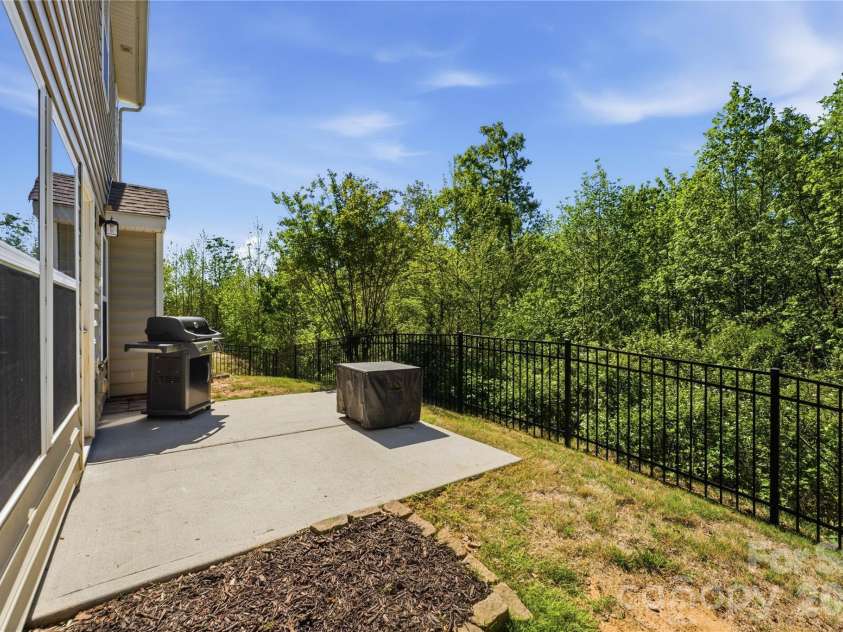 1274 Hideaway Gulch Drive, Fort Mill, SC 29715.  MLS# CAR4368107, YatesRealty ID 12526. 