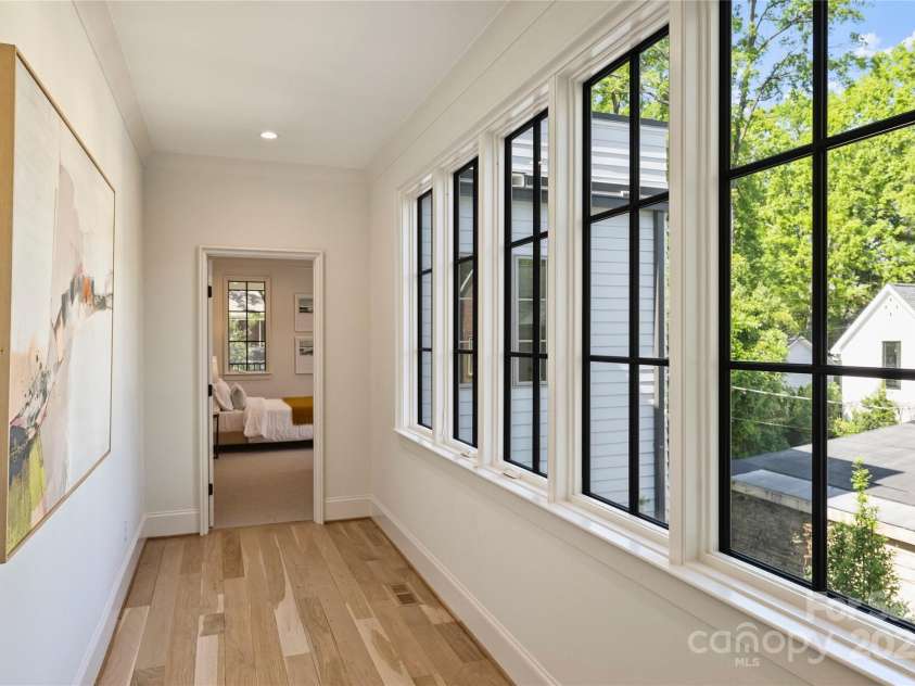 238 Laurel Avenue, Charlotte, NC 28207.  MLS# CAR4229024, YatesRealty ID 12526. 