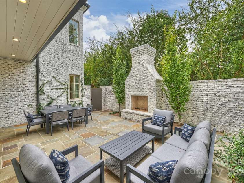 238 Laurel Avenue, Charlotte, NC 28207.  MLS# CAR4229024, YatesRealty ID 12526. Outdoor Living