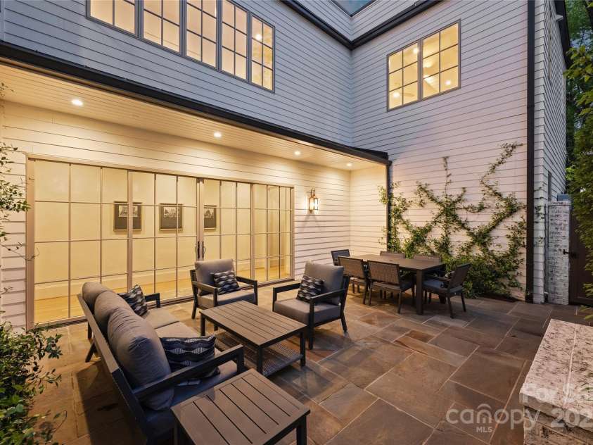 238 Laurel Avenue, Charlotte, NC 28207.  MLS# CAR4229024, YatesRealty ID 12526. Outdoor Living