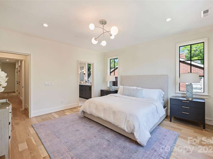 238 Laurel Avenue, Charlotte, NC 28207.  MLS# CAR4229024, YatesRealty ID 12526. Primary Bedroom