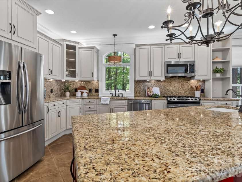17821 Carlow Road, Cornelius, NC 28031.  MLS# CAR4364716, YatesRealty ID 12527. 