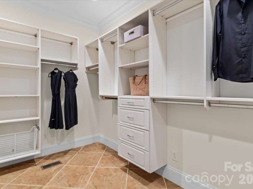 17821 Carlow Road, Cornelius, NC 28031.  MLS# CAR4364716, YatesRealty ID 12527. 